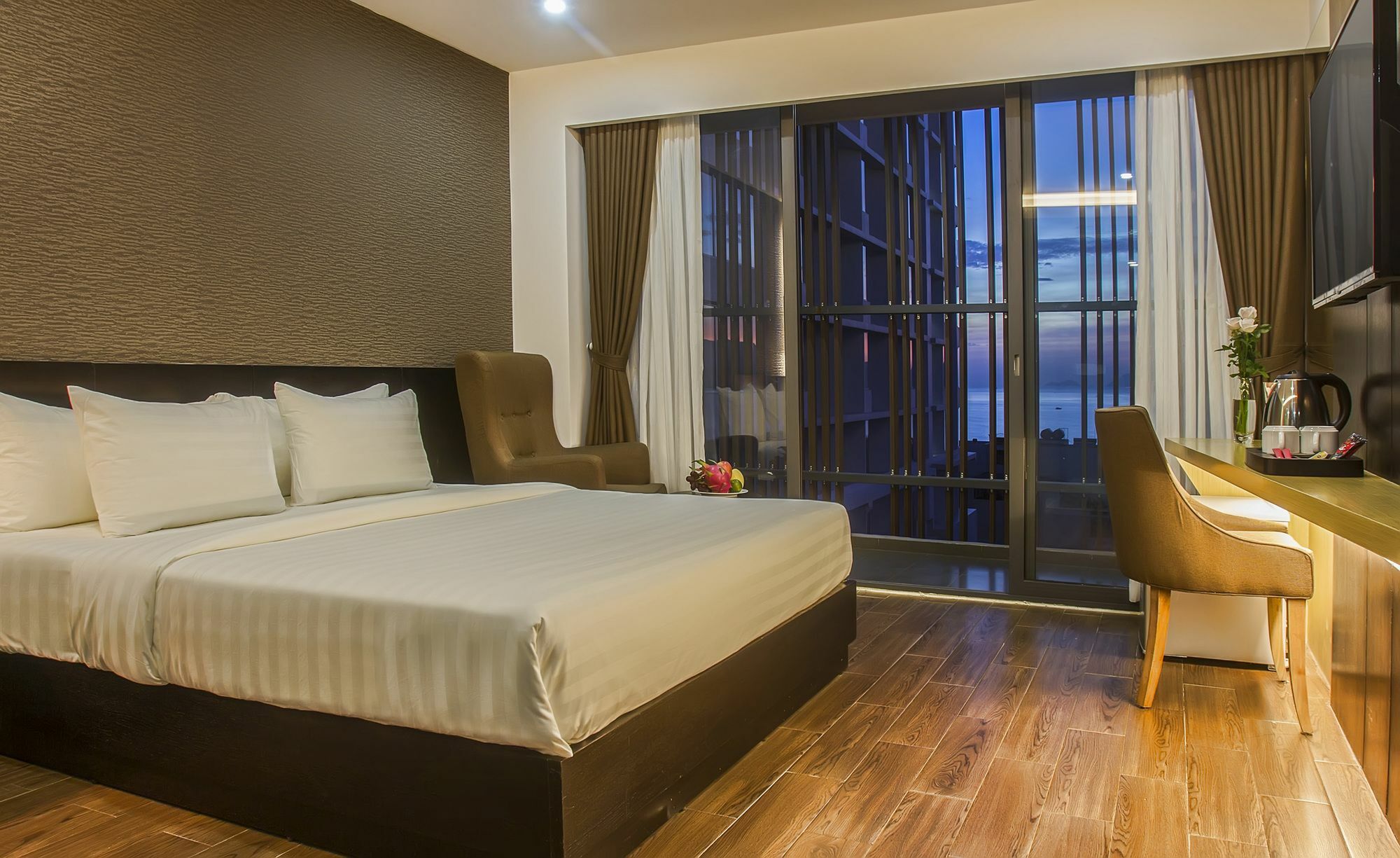 Golden Hotel Нячанг Экстерьер фото
